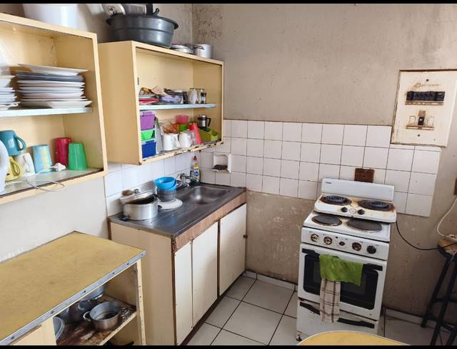 2 BEDROOM APARTMENT FOR SALE IN SUNNYSIDE